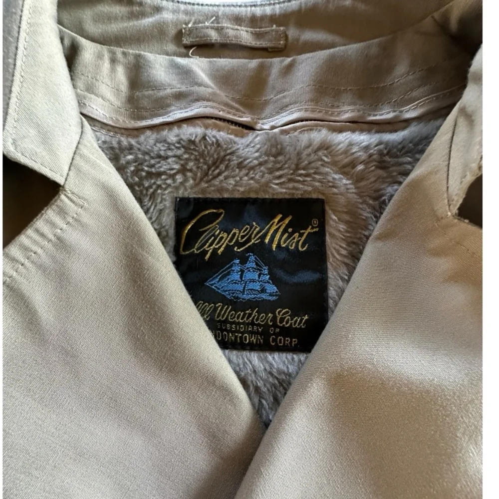 Clipper Mist Vintage Trench Coat • Khaki • Removable Fur Interior • Size 46 Reg. - Picture 4 of 8